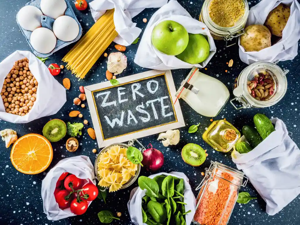 Feast Big; Stay Fit 25 Smart Food Storage and Zero-Waste Kitchen